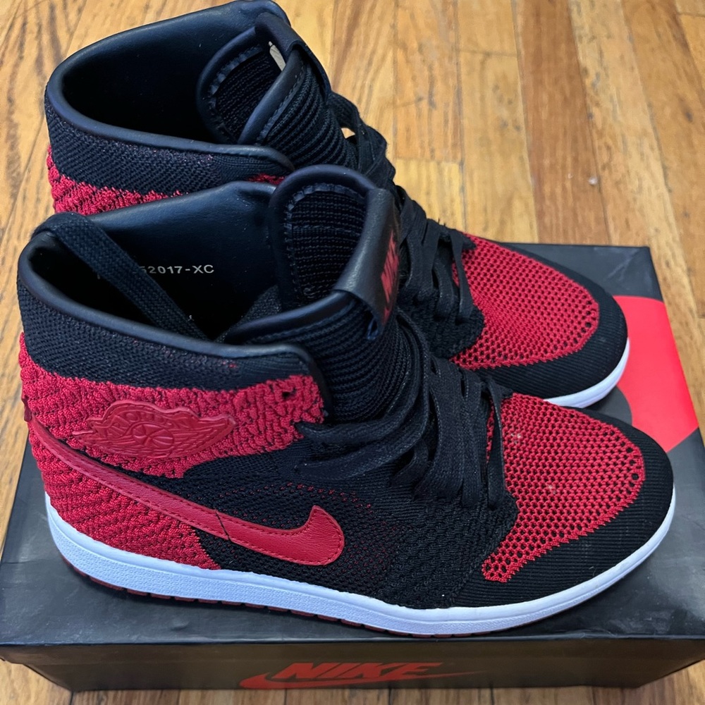 AIR JORDAN 1 Retro High FlyKnit